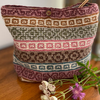 Mosaic Carpet Project Bag Kit